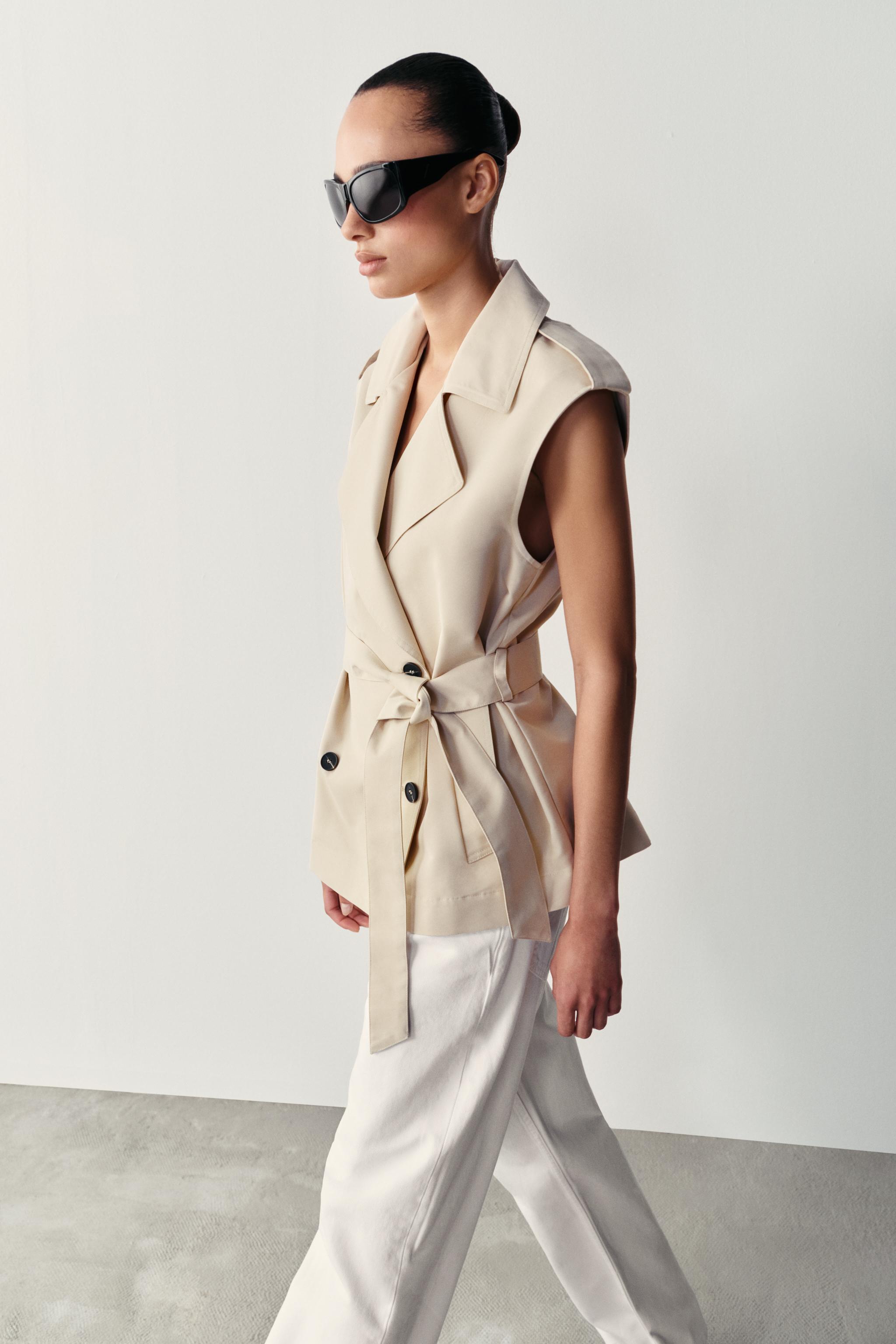 DOUBLE-BREASTED BELTED VEST